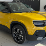 JEEP® AVENGER ηλεκτρικό, υβριδικό και βενζίνη από 23.990€